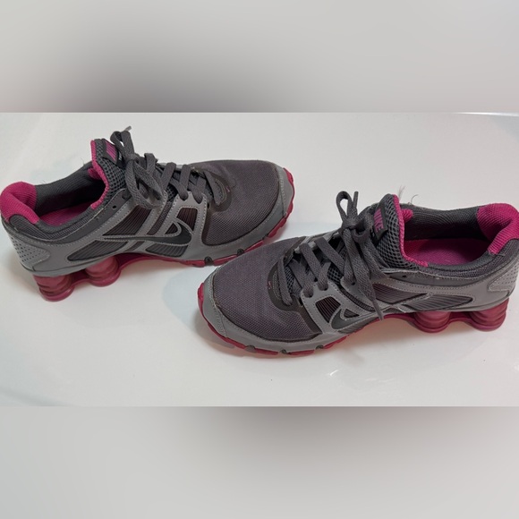 Nike Women's Charcoal and Fuchsia Sneakers - Picture 3 of 6